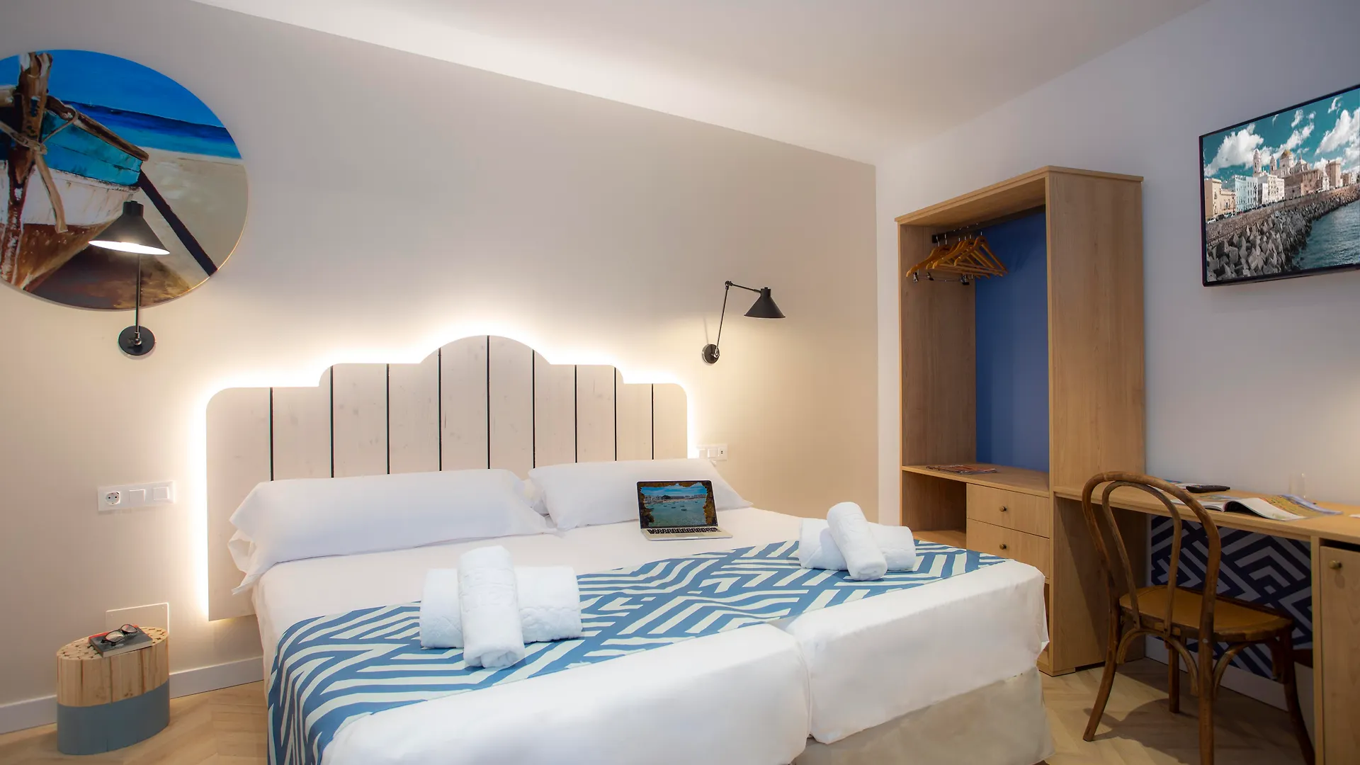 Hotel Casual Con Duende Kadyks Hiszpania